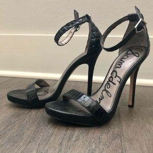 Black Sam Edelman heels, 3inch heel platform toe.